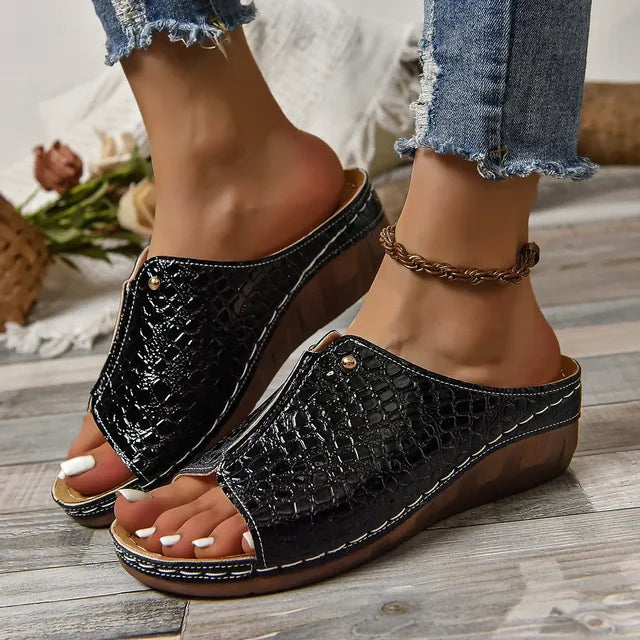 Paola™ - Klassieke Orthopedische Sleehak Sandalen